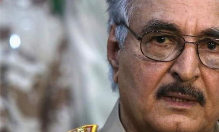 La Compañía Nacional del Petróleo cede sus puertos a las fuerzas de Haftar